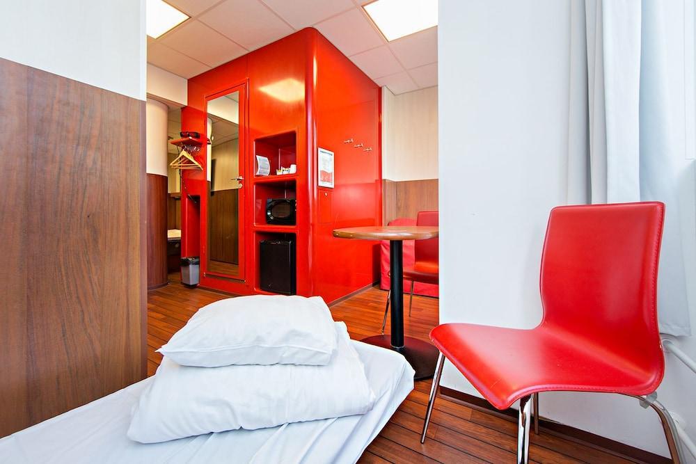 Hotel Omena Centre 3*